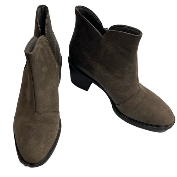 Clarks Scene Zip Brown Leather Ankle Boots Womens Size 9 BLEMISH - Picture 1 of 9